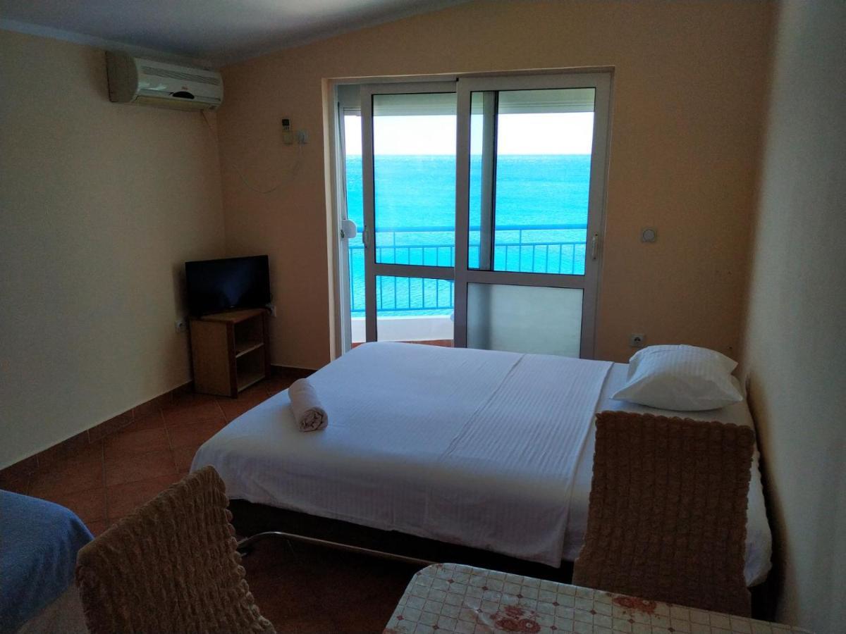 Apartmani Orange Dreams Sutomore Extérieur photo